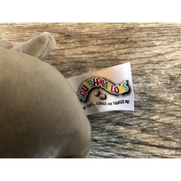 Squishmallow Gordon Gray Shark 6" Fins Closed Mouth No Teeth Stuffed Plush Toy - Picture 4 of 9